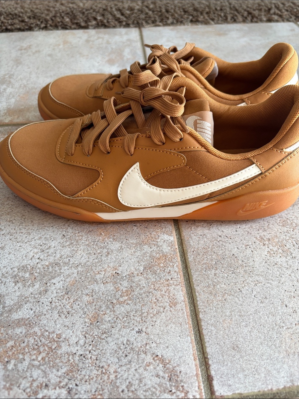 Nike Tan/Brown Low-Top Sneakers with White Swoosh - Picture 2 of 4